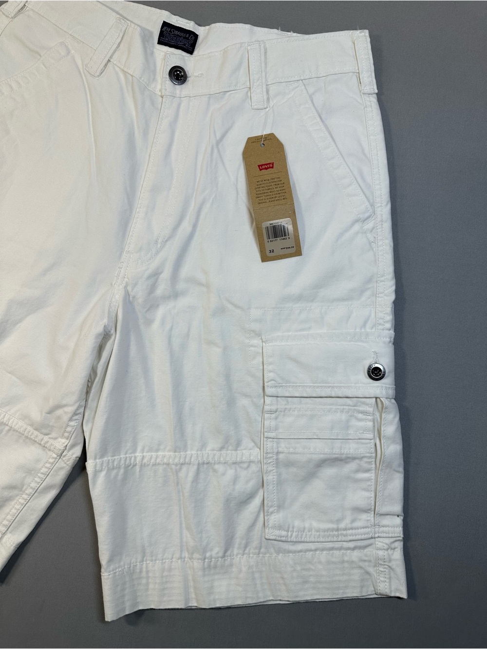 NWT Levi's Squad Cargo Shorts, White - Mens 32 - Picture 7 of 15
